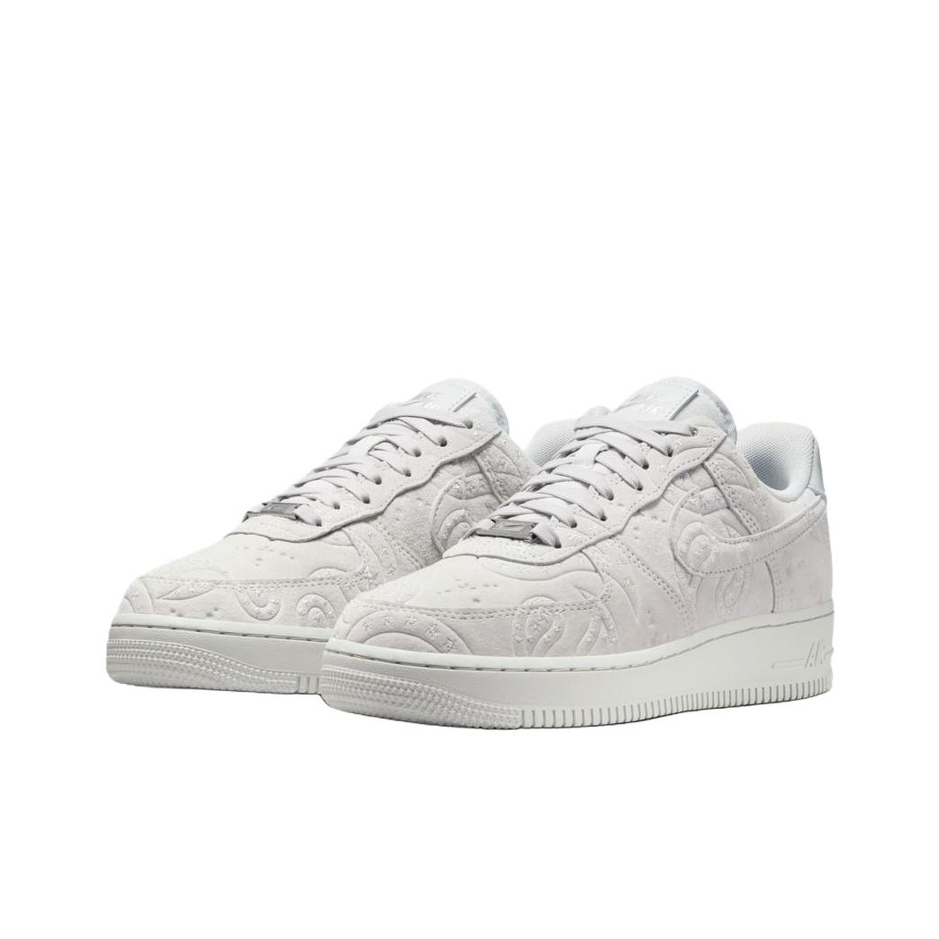 ナイキ エアフォース1 スケートボードシューズ レディース  - Nike Shoes Air Force 1 のレビューと価格